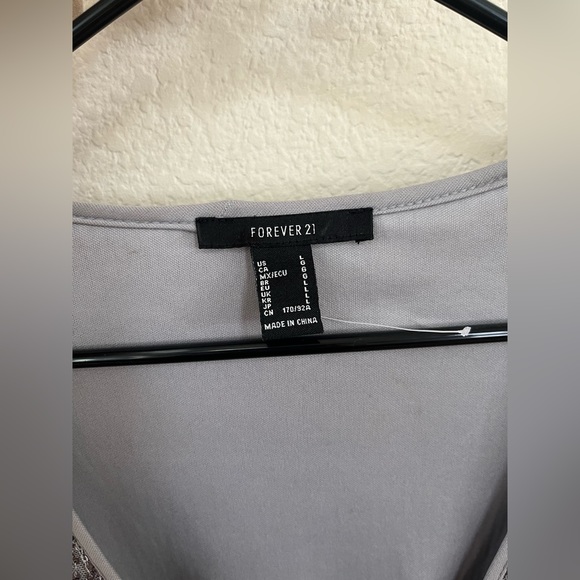 Forever 21 Silver Sequence Dress Long Sleeve Short Size Large - Picture 6 of 6